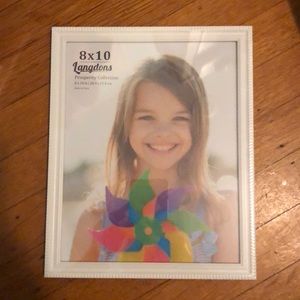 6 8x10 white frames and 5 5x7 white frames